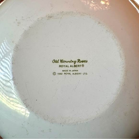 VINTAGE Royal Albert Old Country Roses Enamel Mixing Bowl 1962 Large Floral Bowl - Picture 4 of 12